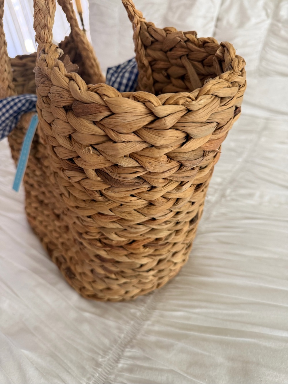 Draper James Reese Straw Tote Natural Woven Beach Bag Blue Gingham Lining NWT - Picture 4 of 10
